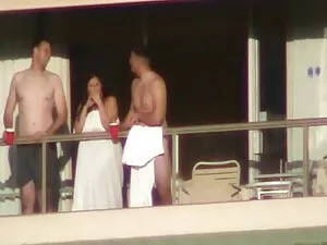 イタリアでポルノを作る方法 女性 用 エ ...